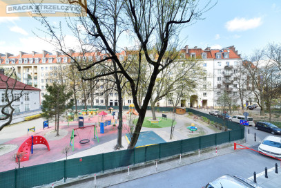 Mieszkanie Sprzedaż  Śródmieście Aleja Armii Ludowej